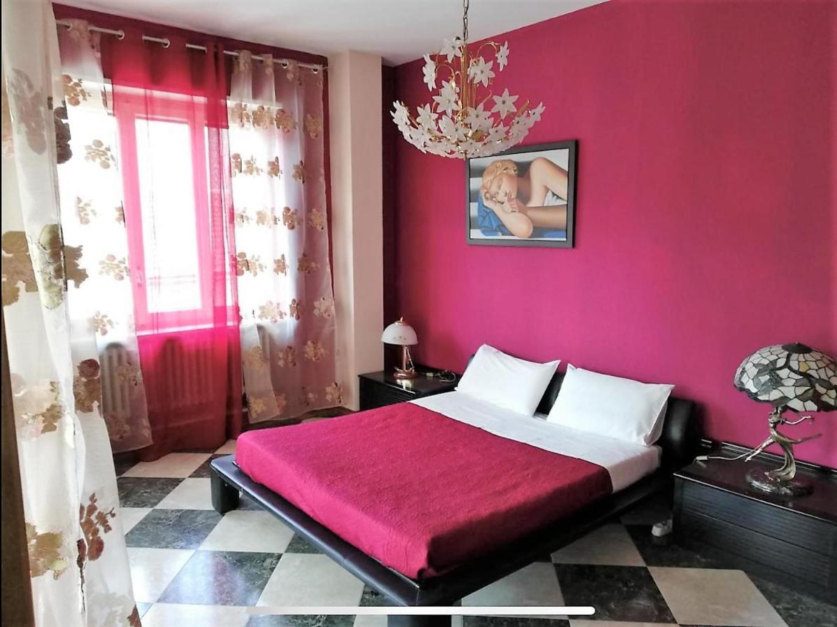 Yellow House Apartment ตูริน ภายนอก รูปภาพ