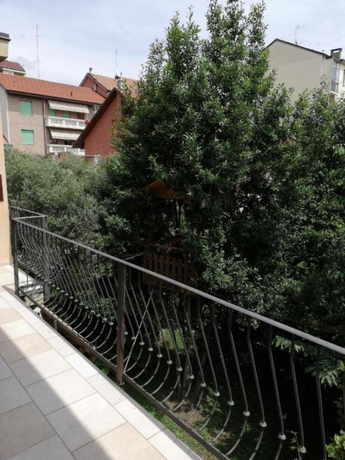 Yellow House Apartment ตูริน ภายนอก รูปภาพ